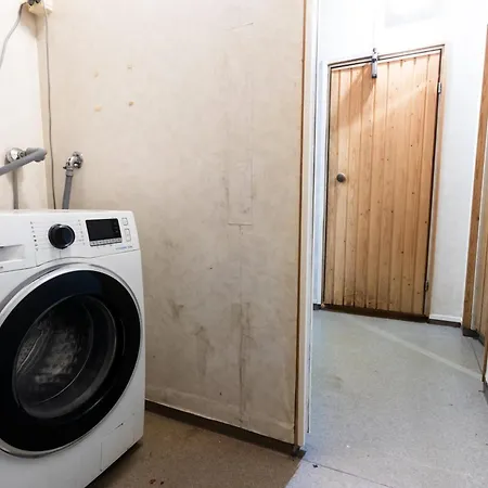 Spacious And Cozy 2 Bedroom For 7 *